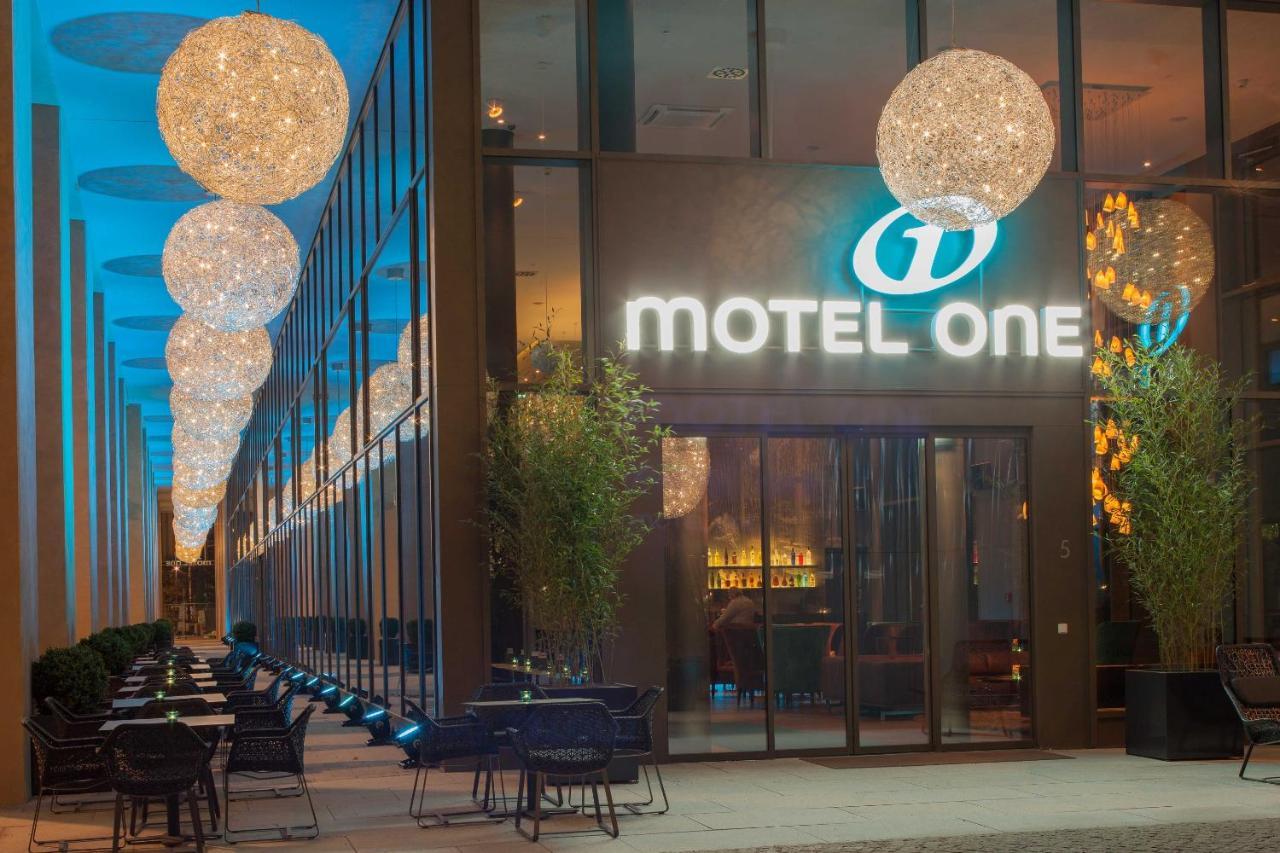 Motel One Dresden Am Zwinger Extérieur photo